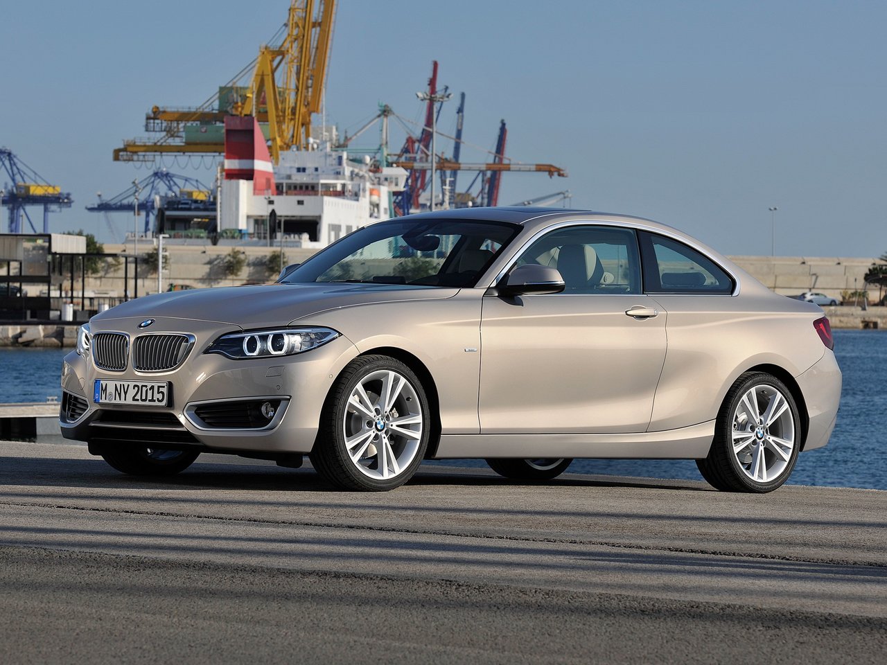 Расход газа шести комплектаций купе BMW 2 серия. Разница стоимости заправки газом и бензином. Автономный пробег до и после установки ГБО.