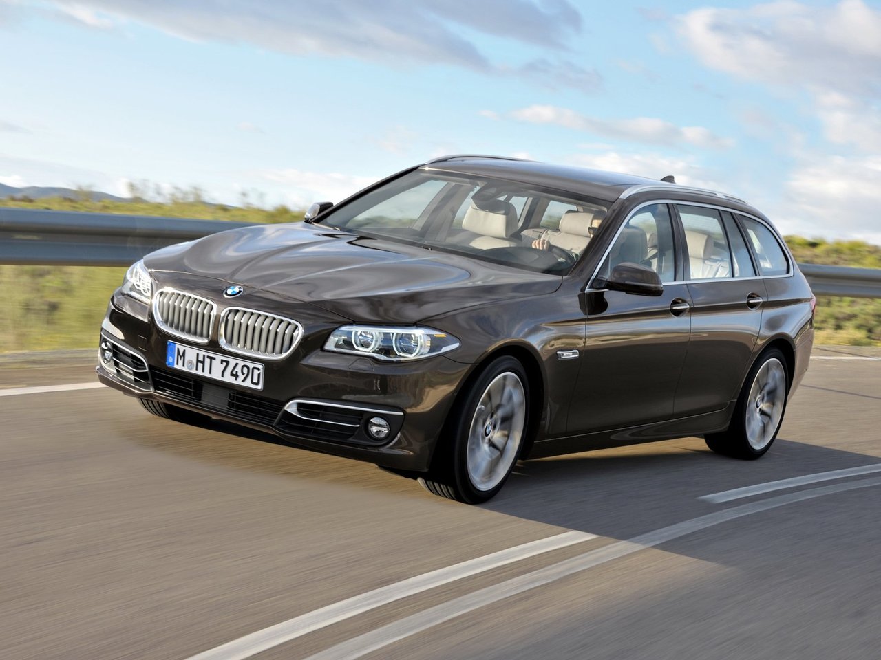 Расход газа пяти комплектаций универсала пять дверей BMW 5 серия. Разница стоимости заправки газом и бензином. Автономный пробег до и после установки ГБО.