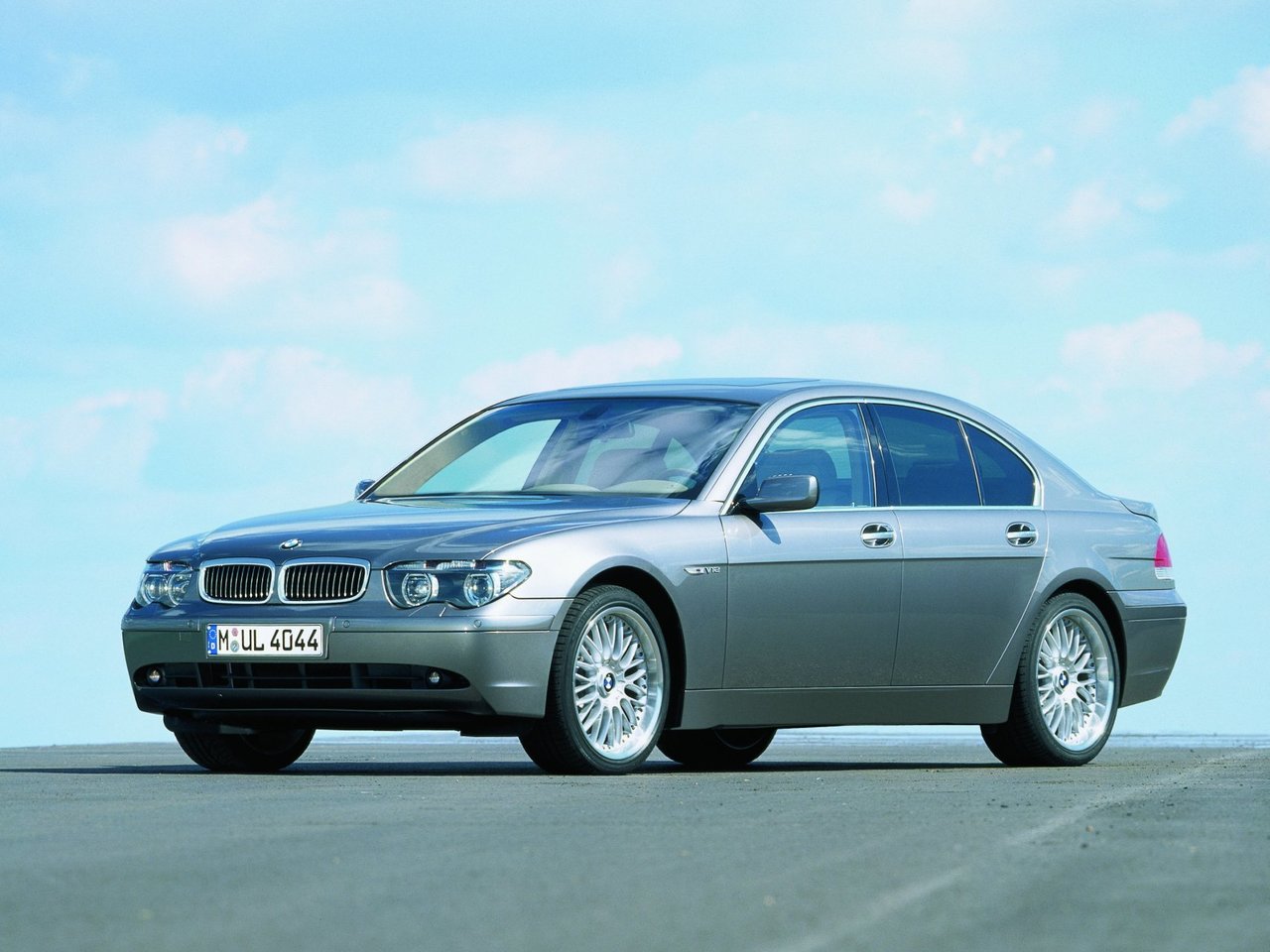 Расход газа четырёх комплектаций седана BMW 7 серия. Разница стоимости заправки газом и бензином. Автономный пробег до и после установки ГБО.