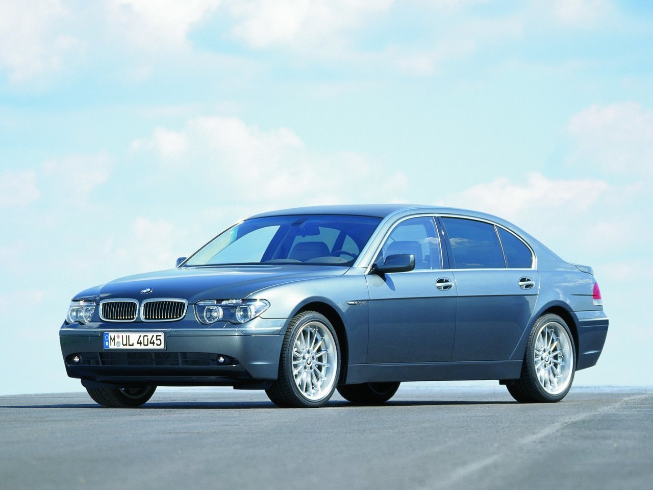 Расход газа четырёх комплектаций седана Long BMW 7 серия. Разница стоимости заправки газом и бензином. Автономный пробег до и после установки ГБО.