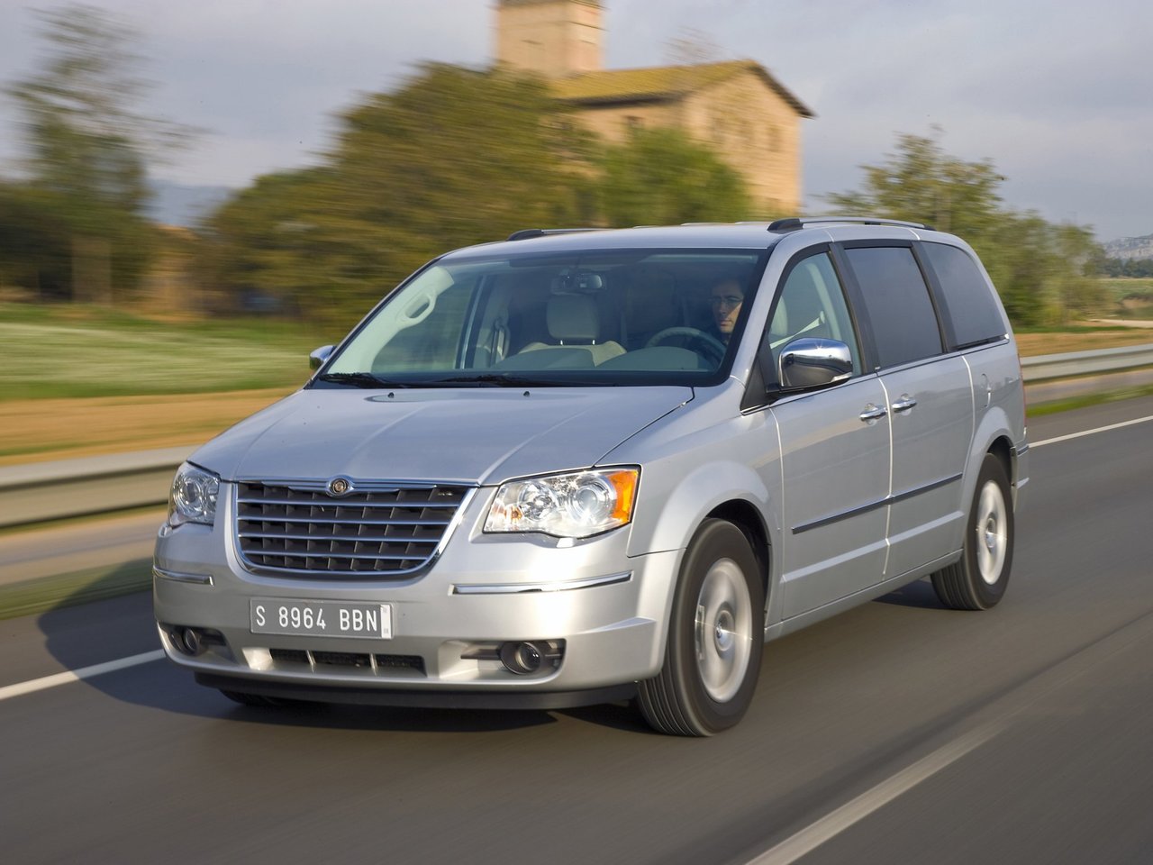 Снижаем расход Chrysler Voyager на топливо, устанавливаем ГБО