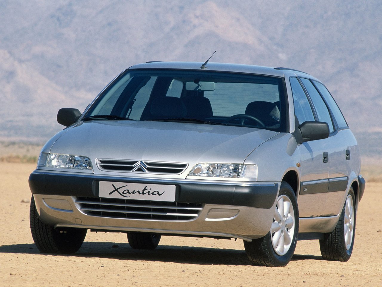 Расход газа шести комплектаций универсала пять дверей Citroen Xantia. Разница стоимости заправки газом и бензином. Автономный пробег до и после установки ГБО.