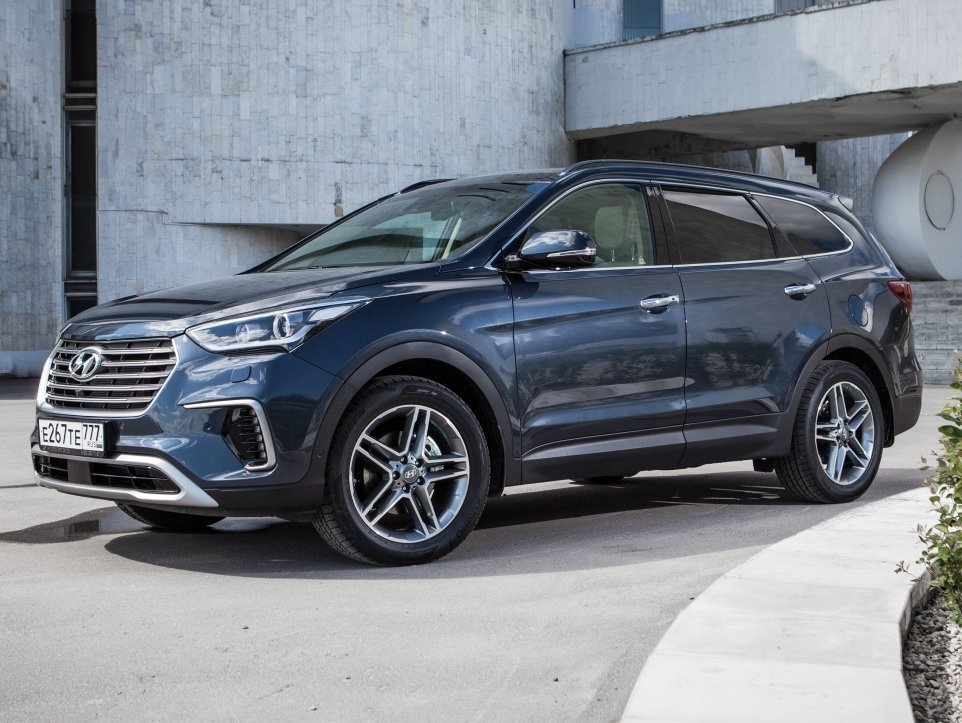 Расход газа одной комплектации внедорожника пять дверей Grand Hyundai Santa Fe. Разница стоимости заправки газом и бензином. Автономный пробег до и после установки ГБО.