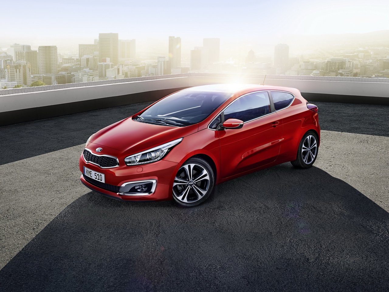 Расход газа пяти комплектаций хэтчбека три двери Kia Cee'd. Разница стоимости заправки газом и бензином. Автономный пробег до и после установки ГБО.