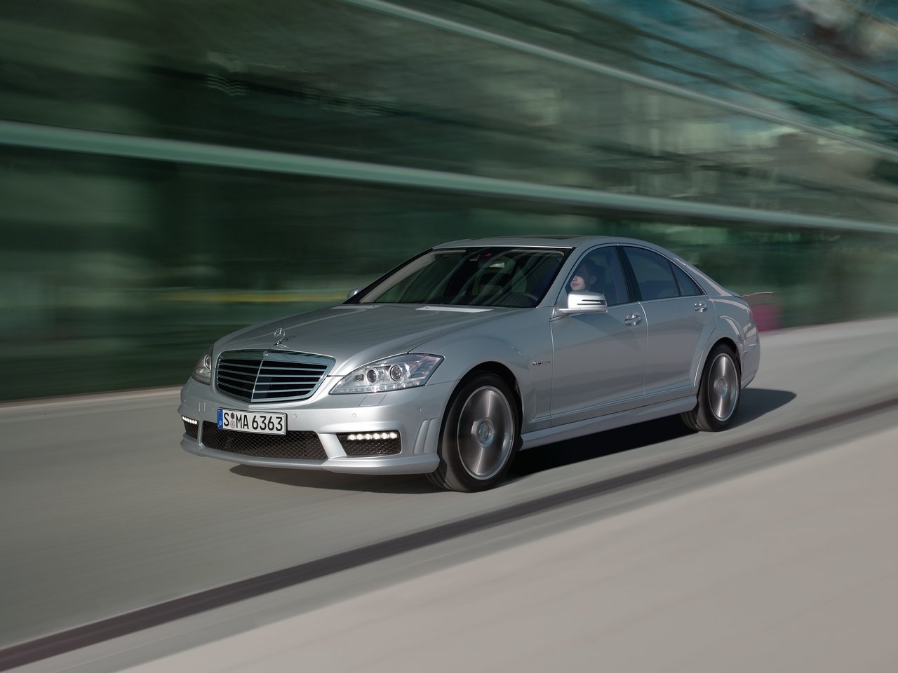 Снижаем расход Mercedes-Benz S-klasse AMG на топливо, устанавливаем ГБО