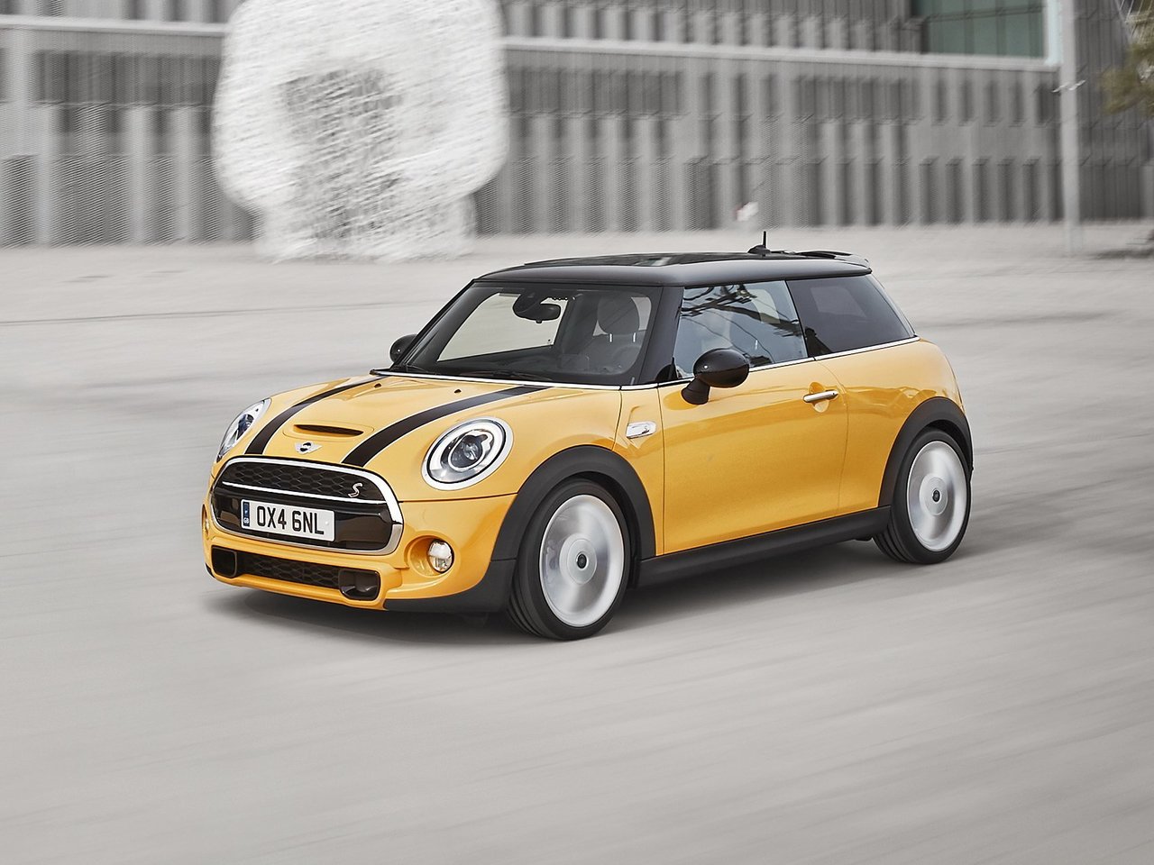 Расход газа двух комплектаций хэтчбек три двери Cooper S MINI Hatch. Разница стоимости заправки газом и бензином. Автономный пробег до и после установки ГБО.