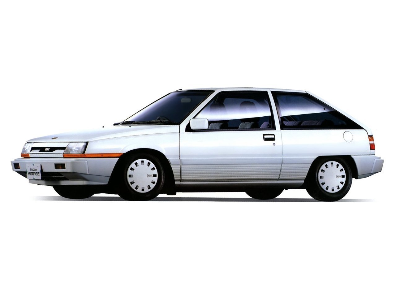 Расход газа трёх комплектаций хэтчбека три двери Mitsubishi Mirage. Разница стоимости заправки газом и бензином. Автономный пробег до и после установки ГБО.