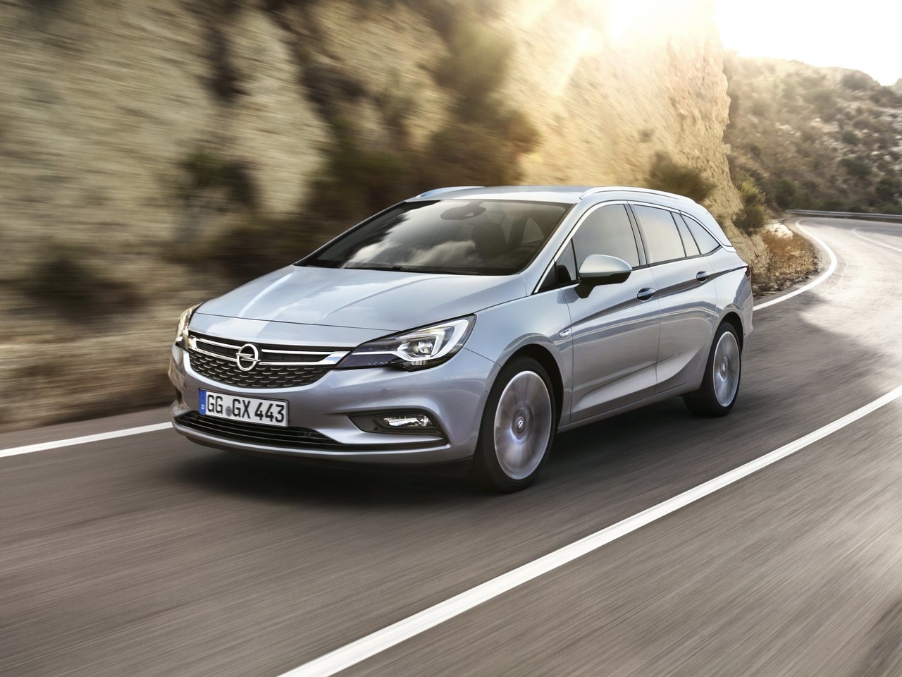 Расход газа пяти комплектаций универсала пять дверей Opel Astra. Разница стоимости заправки газом и бензином. Автономный пробег до и после установки ГБО.