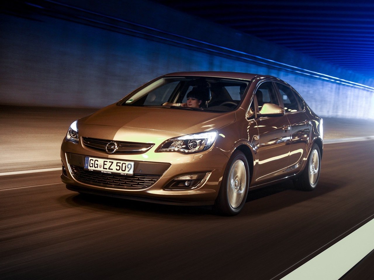 Расход газа четырёх комплектаций седана Opel Astra. Разница стоимости заправки газом и бензином. Автономный пробег до и после установки ГБО.