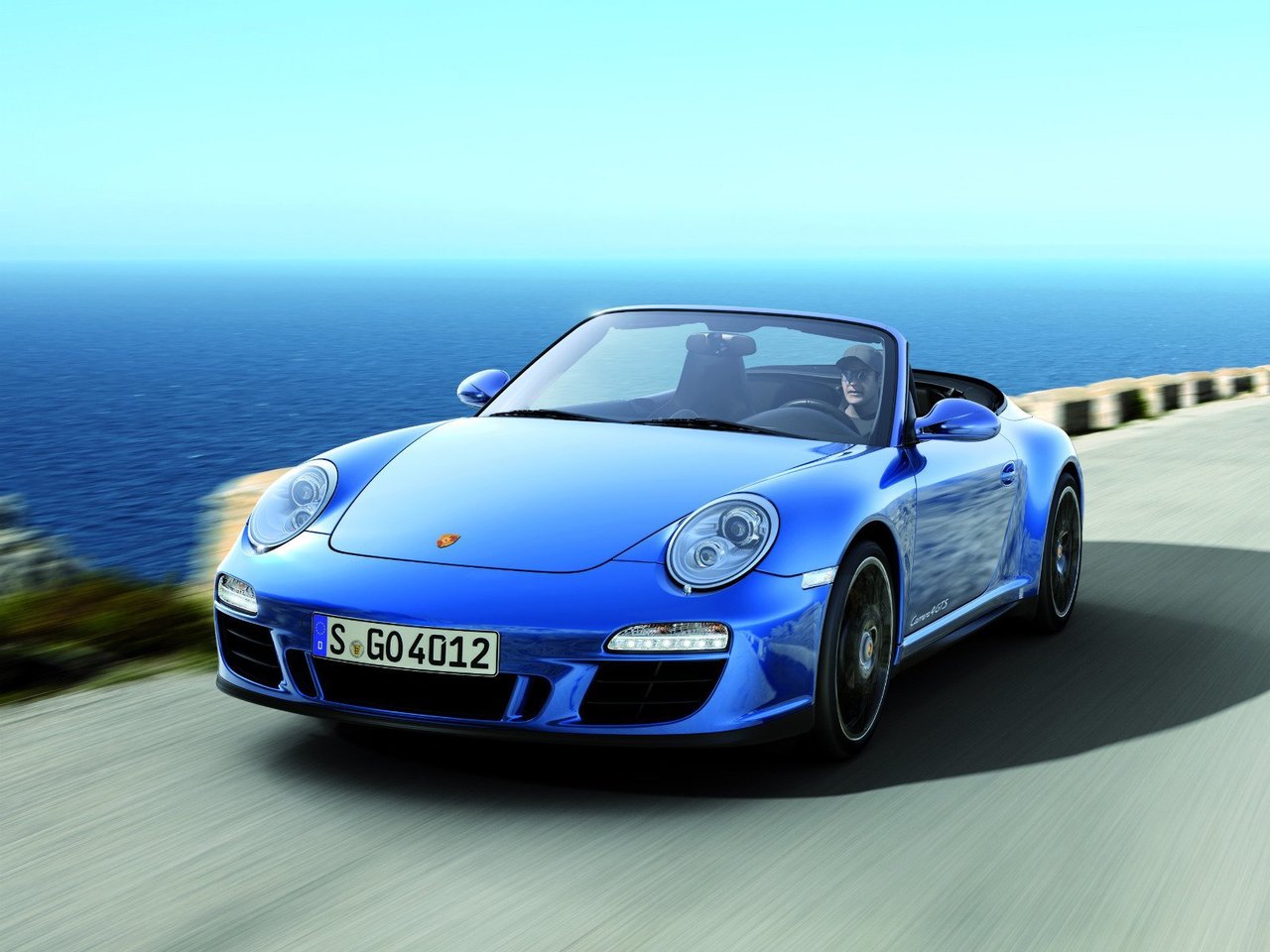 Расход газа трёх комплектаций кабриолета Porsche 911. Разница стоимости заправки газом и бензином. Автономный пробег до и после установки ГБО.