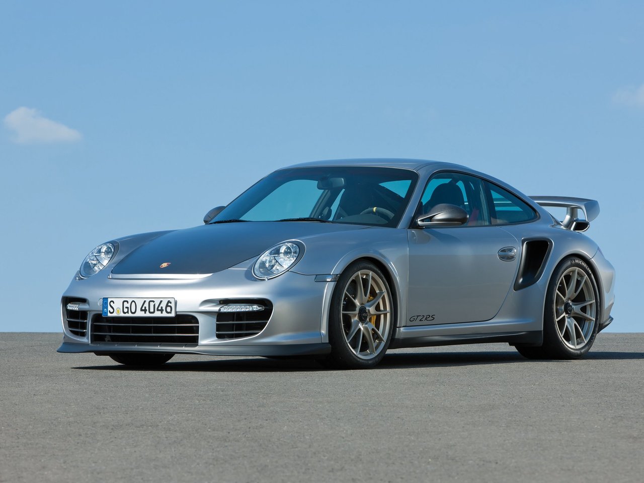 Расход газа одной комплектации купе RS Porsche 911 GT2. Разница стоимости заправки газом и бензином. Автономный пробег до и после установки ГБО.