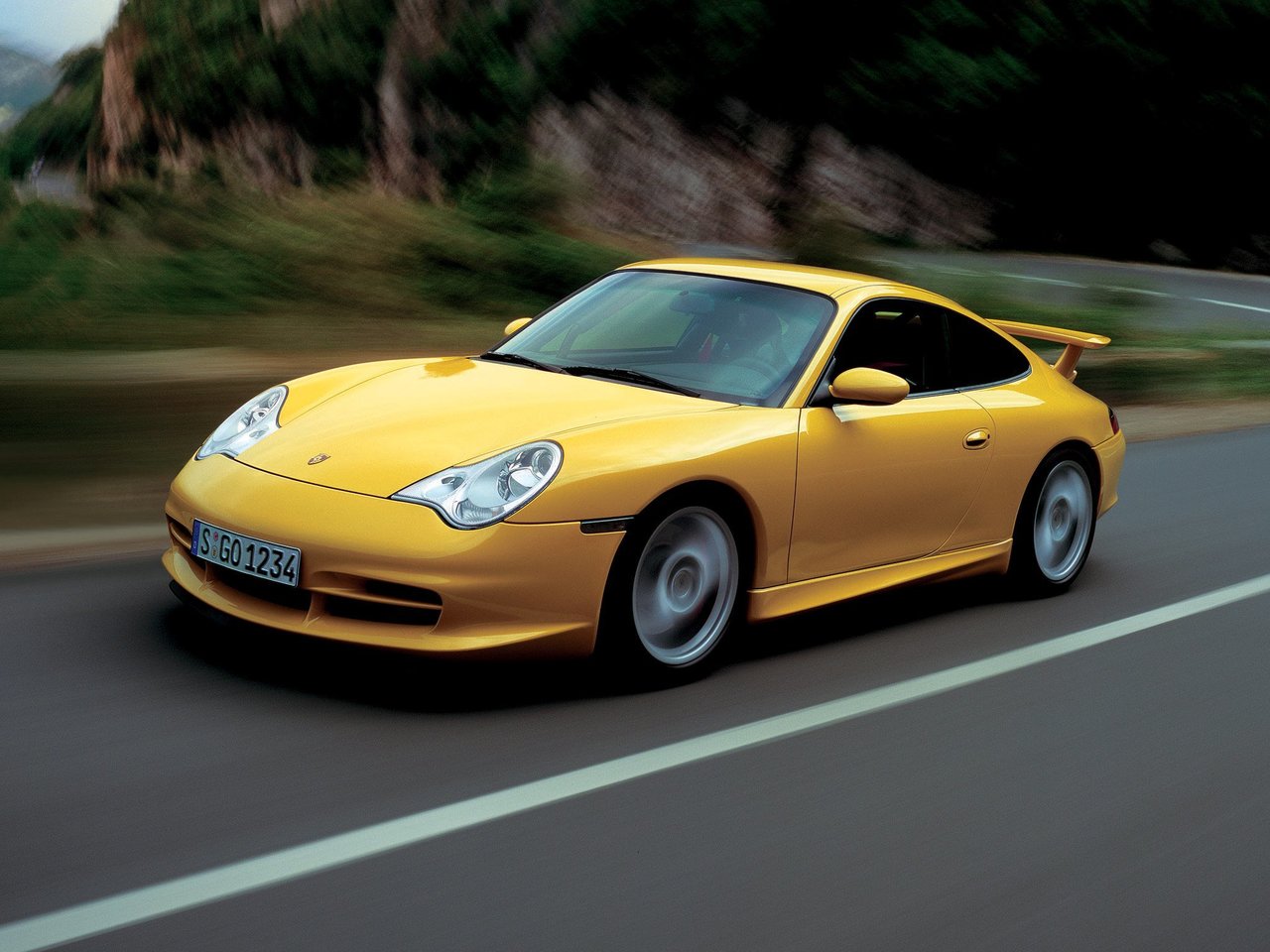 Расход газа одной комплектации купе Porsche 911 GT3. Разница стоимости заправки газом и бензином. Автономный пробег до и после установки ГБО.