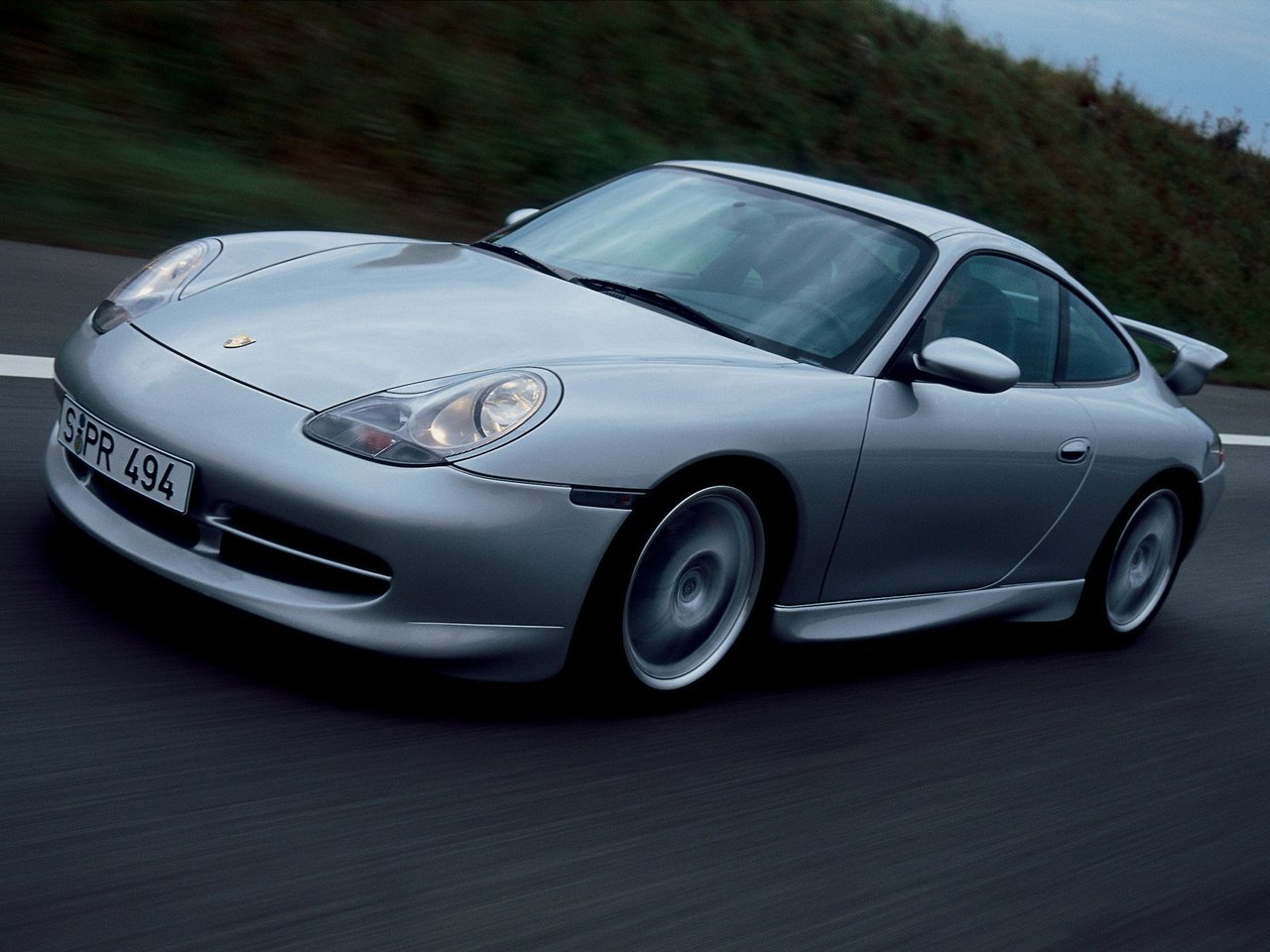 Расход газа одной комплектации купе Porsche 911 GT3. Разница стоимости заправки газом и бензином. Автономный пробег до и после установки ГБО.
