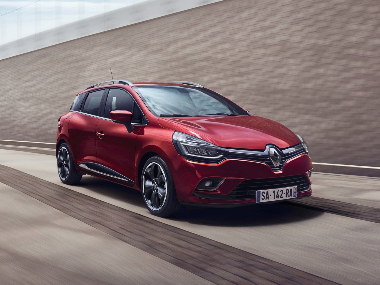 Расход газа четырёх комплектаций универсала пять дверей Renault Clio. Разница стоимости заправки газом и бензином. Автономный пробег до и после установки ГБО.