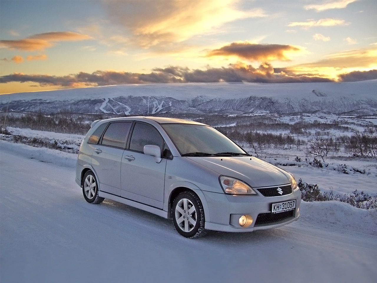 Расход газа двух комплектаций универсала пять дверей Suzuki Liana. Разница стоимости заправки газом и бензином. Автономный пробег до и после установки ГБО.