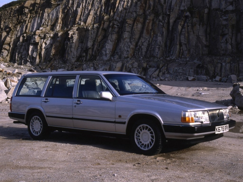 Расход газа четырёх комплектаций универсала пять дверей Volvo 960. Разница стоимости заправки газом и бензином. Автономный пробег до и после установки ГБО.