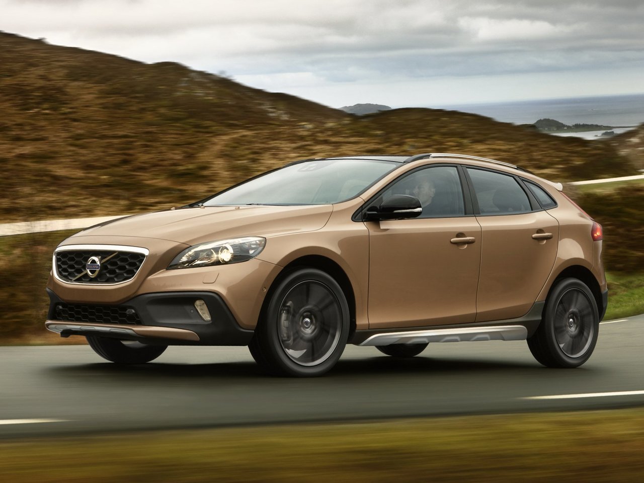 Снижаем расход Volvo V40 Cross Country на топливо, устанавливаем ГБО