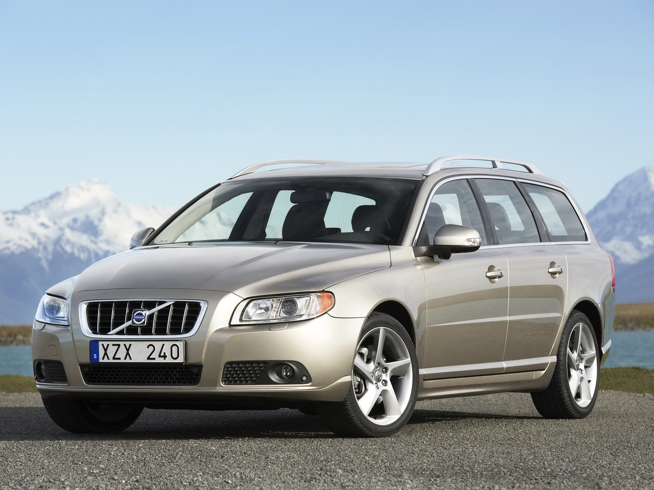 Расход газа девяти комплектаций универсала пять дверей Volvo V70. Разница стоимости заправки газом и бензином. Автономный пробег до и после установки ГБО.