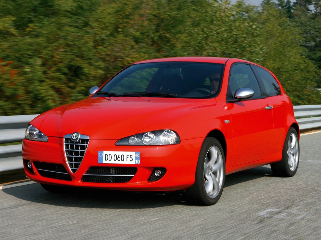 Расход газа четырёх комплектаций хэтчбека три двери Alfa Romeo 147. Разница стоимости заправки газом и бензином. Автономный пробег до и после установки ГБО.