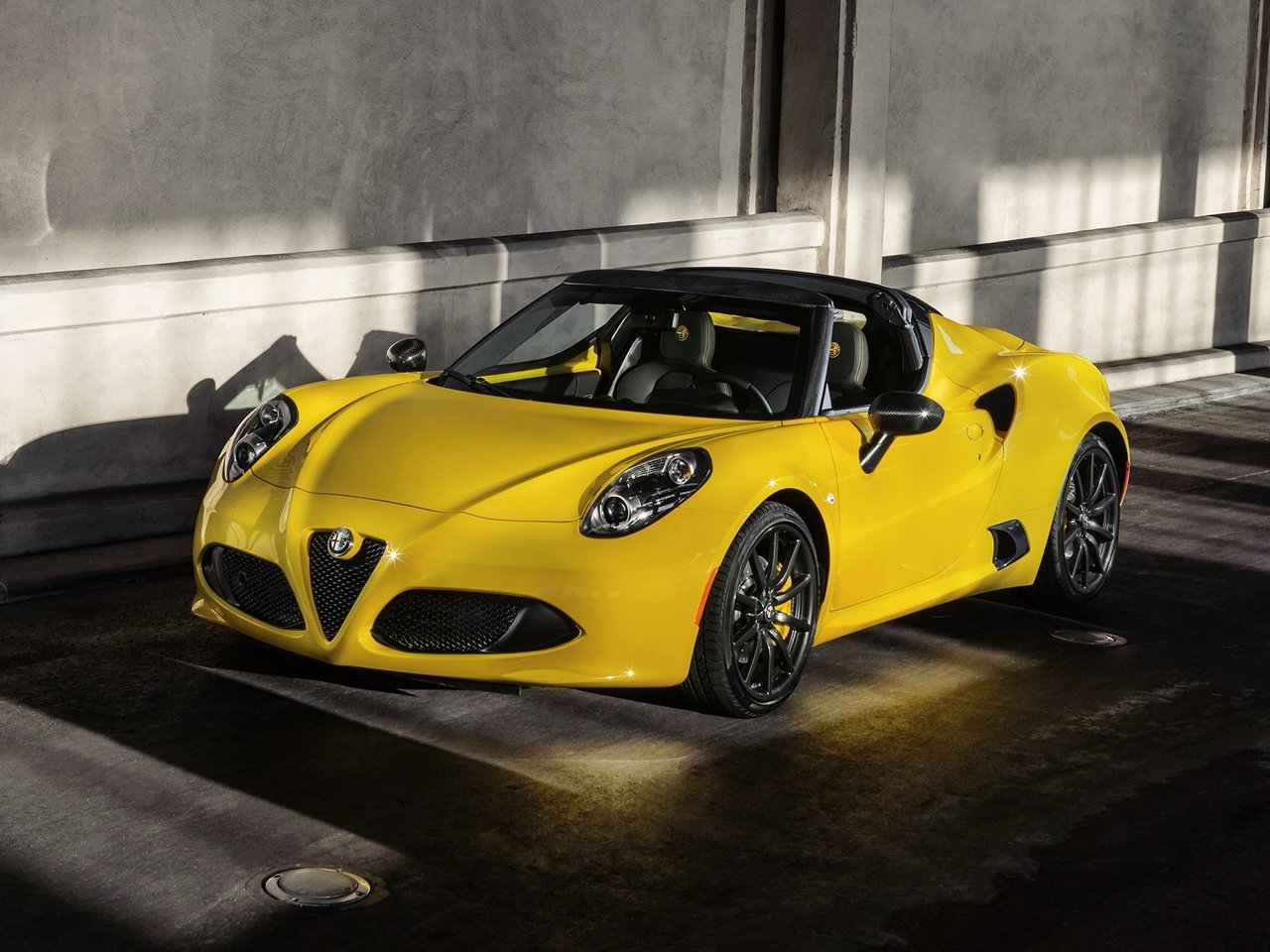 Расход газа одной комплектации тарги Spyder Alfa Romeo 4C. Разница стоимости заправки газом и бензином. Автономный пробег до и после установки ГБО.