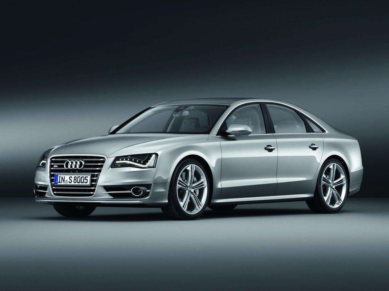 Расход газа одной комплектации седана Audi S8. Разница стоимости заправки газом и бензином. Автономный пробег до и после установки ГБО.