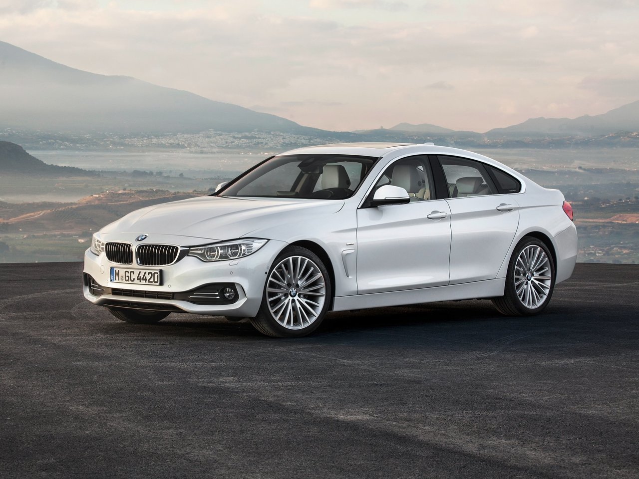 Расход газа четырёх комплектаций лифтбека Gran Coupe BMW 4 серия. Разница стоимости заправки газом и бензином. Автономный пробег до и после установки ГБО.