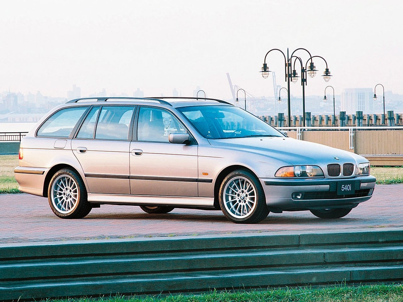 E 0 39. BMW 5 e39 универсал. BMW 5er e39 Touring. БМВ 5 е39 универсал. BMW e39 540i универсал.