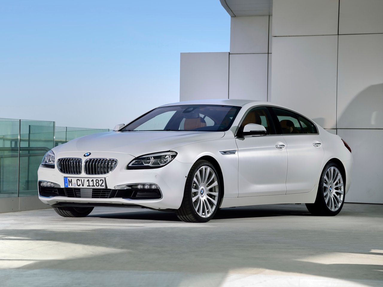 Расход газа двух комплектаций седана Gran Coupe BMW 6 серия. Разница стоимости заправки газом и бензином. Автономный пробег до и после установки ГБО.