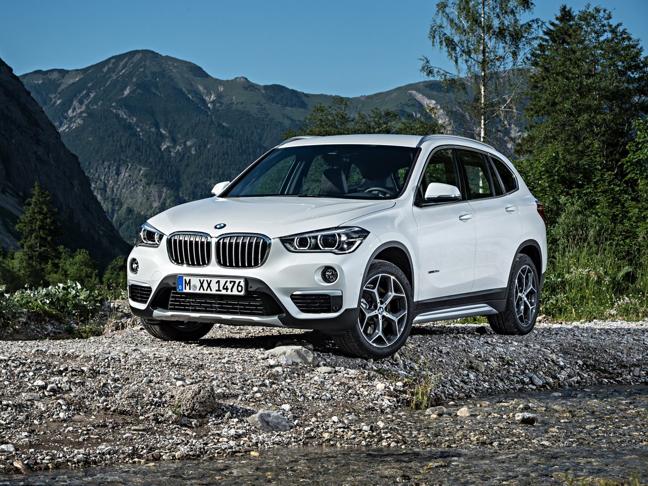 Расход газа пяти комплектаций внедорожника пять дверей BMW X1. Разница стоимости заправки газом и бензином. Автономный пробег до и после установки ГБО.