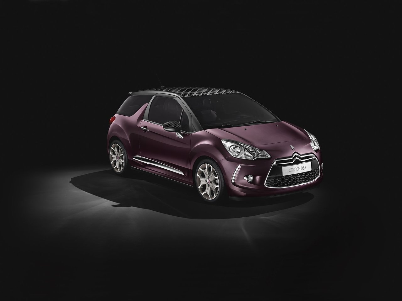 Расход газа пяти комплектаций хэтчбека три двери Citroen DS3. Разница стоимости заправки газом и бензином. Автономный пробег до и после установки ГБО.