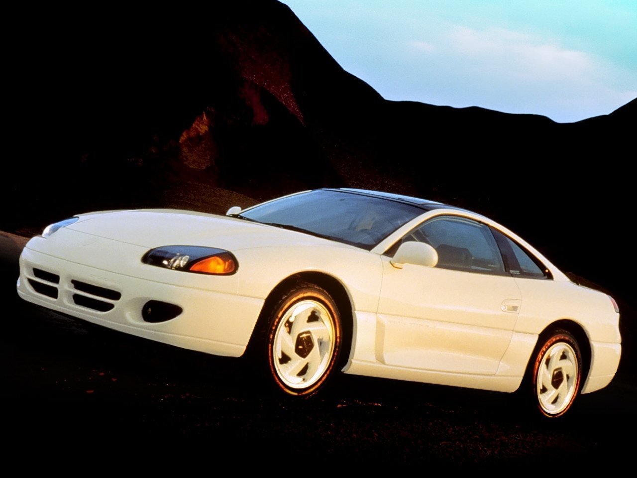 Снижаем расход Dodge Stealth на топливо, устанавливаем ГБО