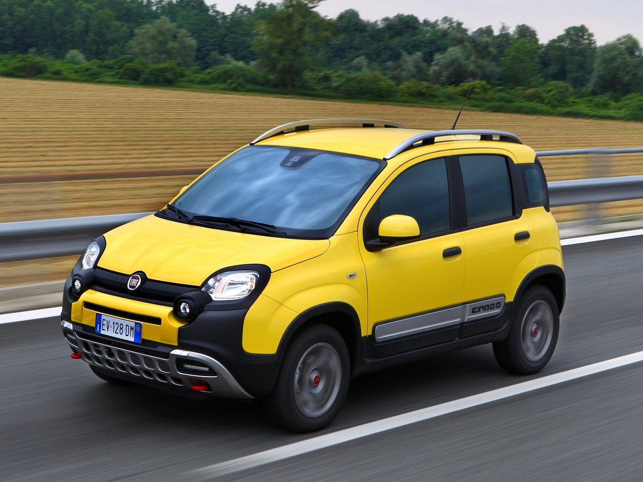 Расход газа одной комплектации хэтчбек пять дверей Cross Fiat Panda. Разница стоимости заправки газом и бензином. Автономный пробег до и после установки ГБО.