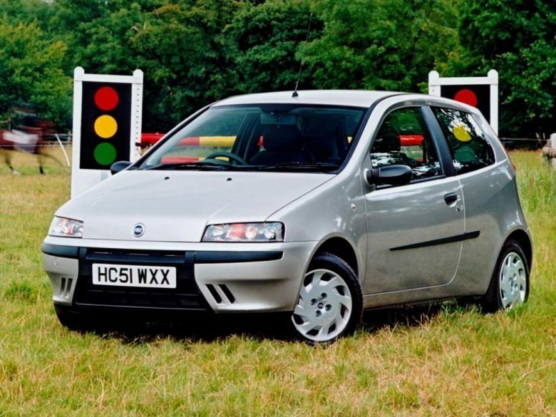 Расход газа трёх комплектаций хэтчбека три двери Fiat Punto. Разница стоимости заправки газом и бензином. Автономный пробег до и после установки ГБО.