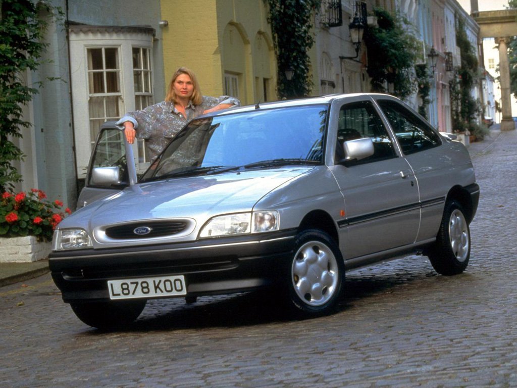 Расход газа пяти комплектаций хэтчбека три двери Ford Escort. Разница стоимости заправки газом и бензином. Автономный пробег до и после установки ГБО.