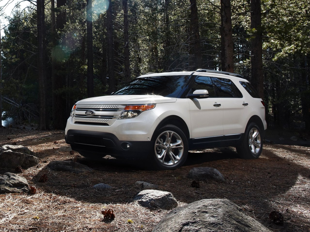 Расход газа трёх комплектаций внедорожника пять дверей Ford Explorer. Разница стоимости заправки газом и бензином. Автономный пробег до и после установки ГБО.