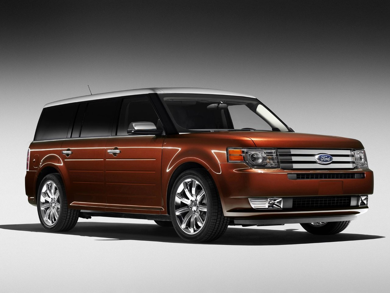 Расход газа одной комплектации внедорожника пять дверей Ford Flex. Разница стоимости заправки газом и бензином. Автономный пробег до и после установки ГБО.