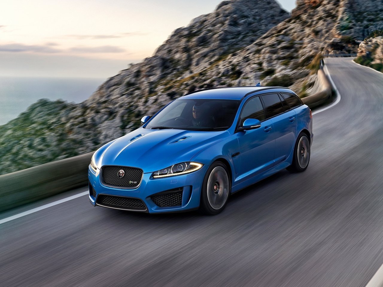 Расход газа одной комплектации универсала пять дверей Jaguar XFR. Разница стоимости заправки газом и бензином. Автономный пробег до и после установки ГБО.