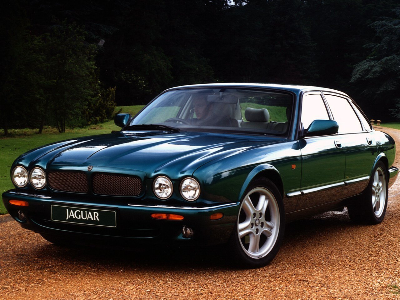 Снижаем расход Jaguar XJR на топливо, устанавливаем ГБО