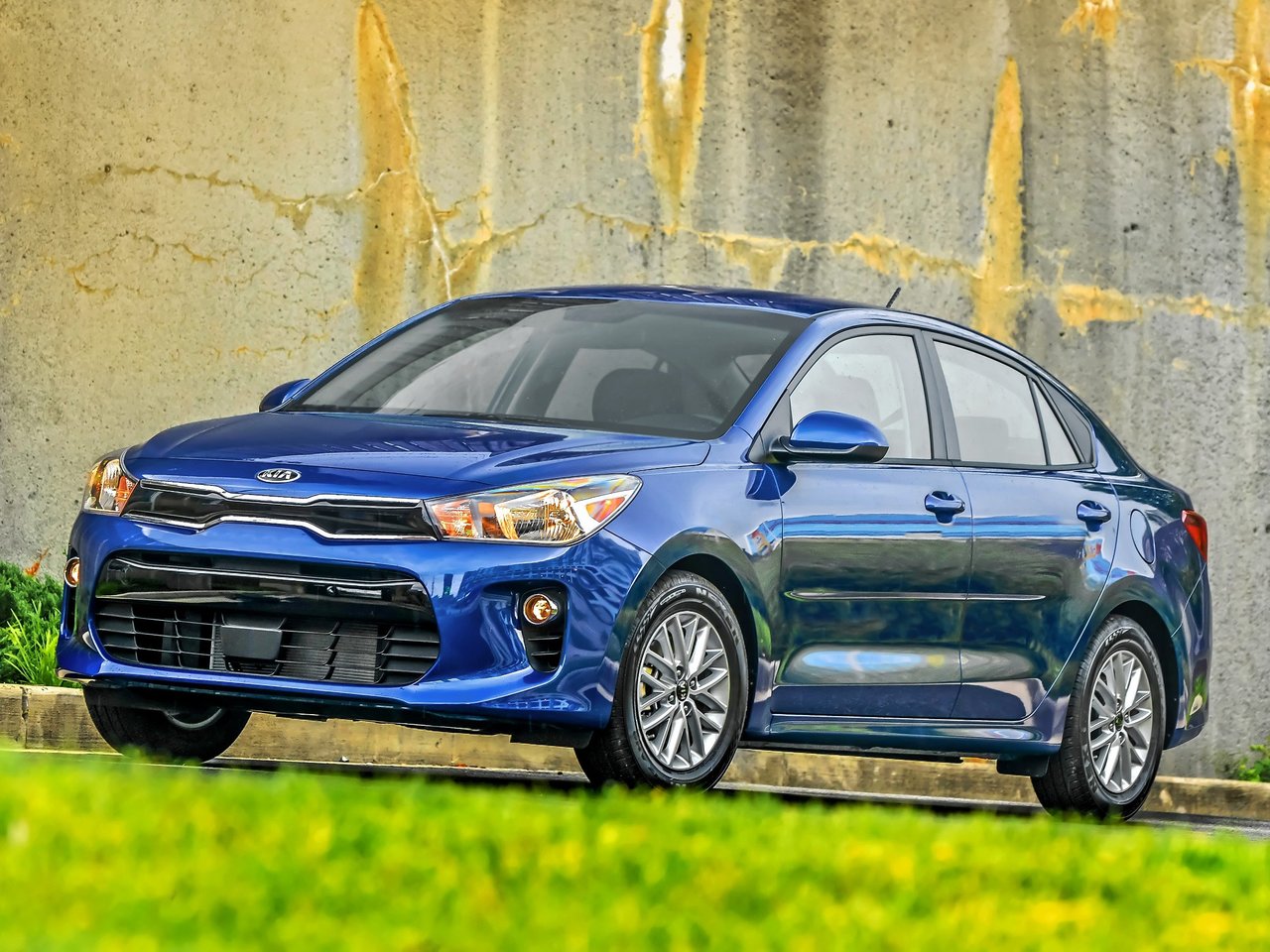 Расход газа пяти комплектаций седан EU Kia Rio. Разница стоимости заправки газом и бензином. Автономный пробег до и после установки ГБО.
