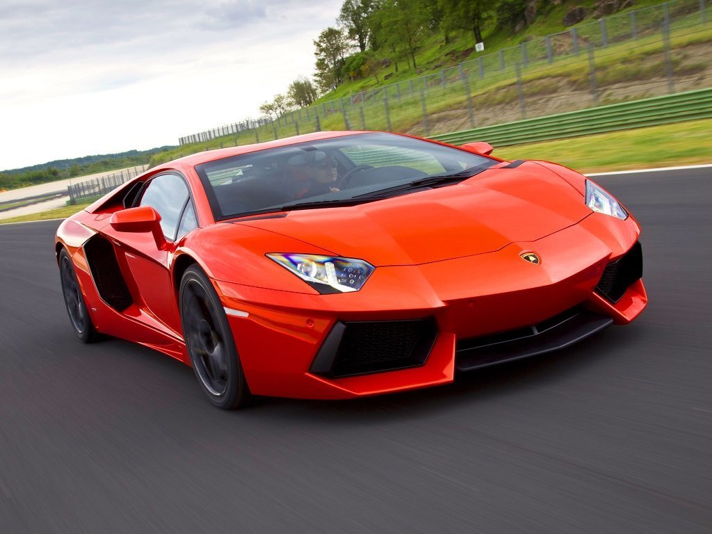 Снижаем расход Lamborghini Aventador на топливо, устанавливаем ГБО