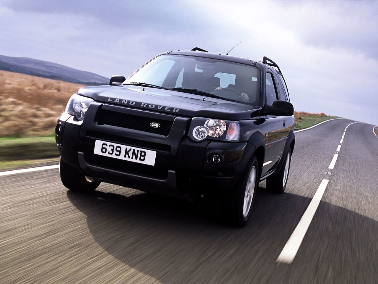 Расход газа двух комплектаций внедорожника три двери Land Rover Freelander. Разница стоимости заправки газом и бензином. Автономный пробег до и после установки ГБО.