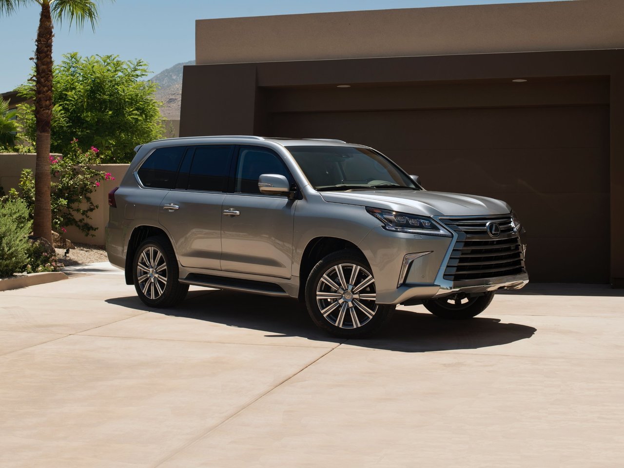 Снижаем расход Lexus LX на топливо, устанавливаем ГБО