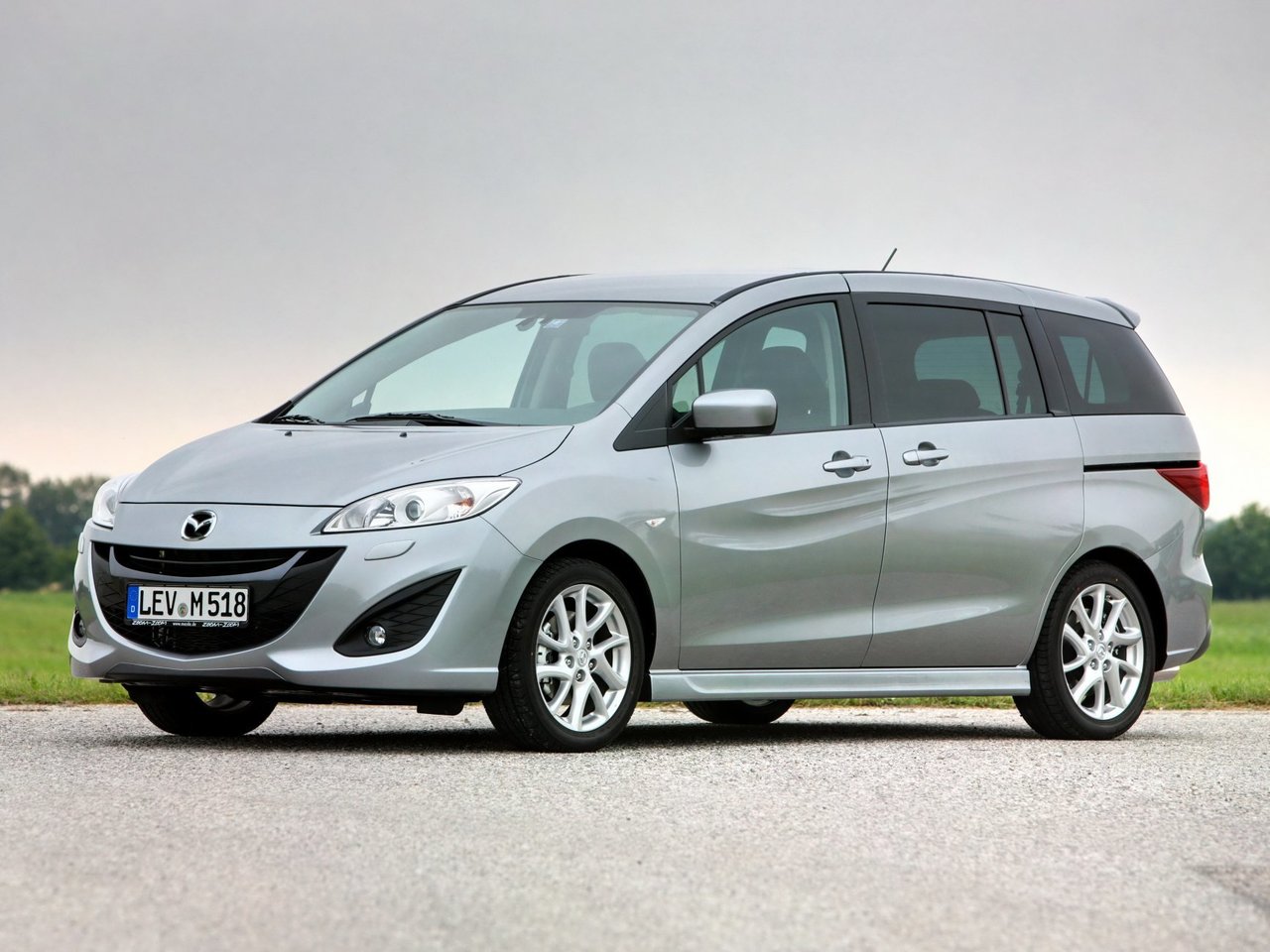 Расход газа трёх комплектаций компактвэна Mazda 5. Разница стоимости заправки газом и бензином. Автономный пробег до и после установки ГБО.