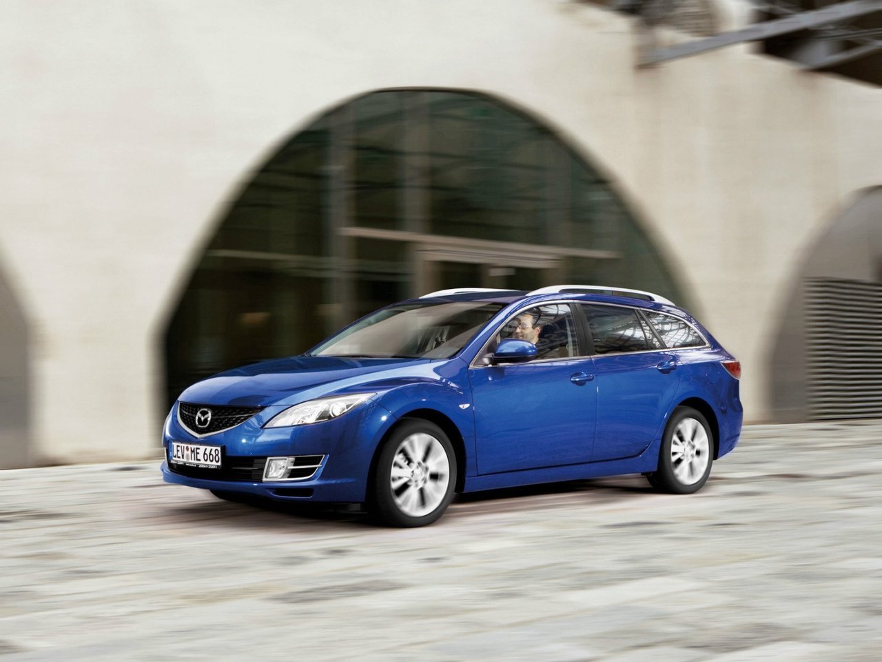 Расход газа четырёх комплектаций универсала пять дверей Mazda 6. Разница стоимости заправки газом и бензином. Автономный пробег до и после установки ГБО.