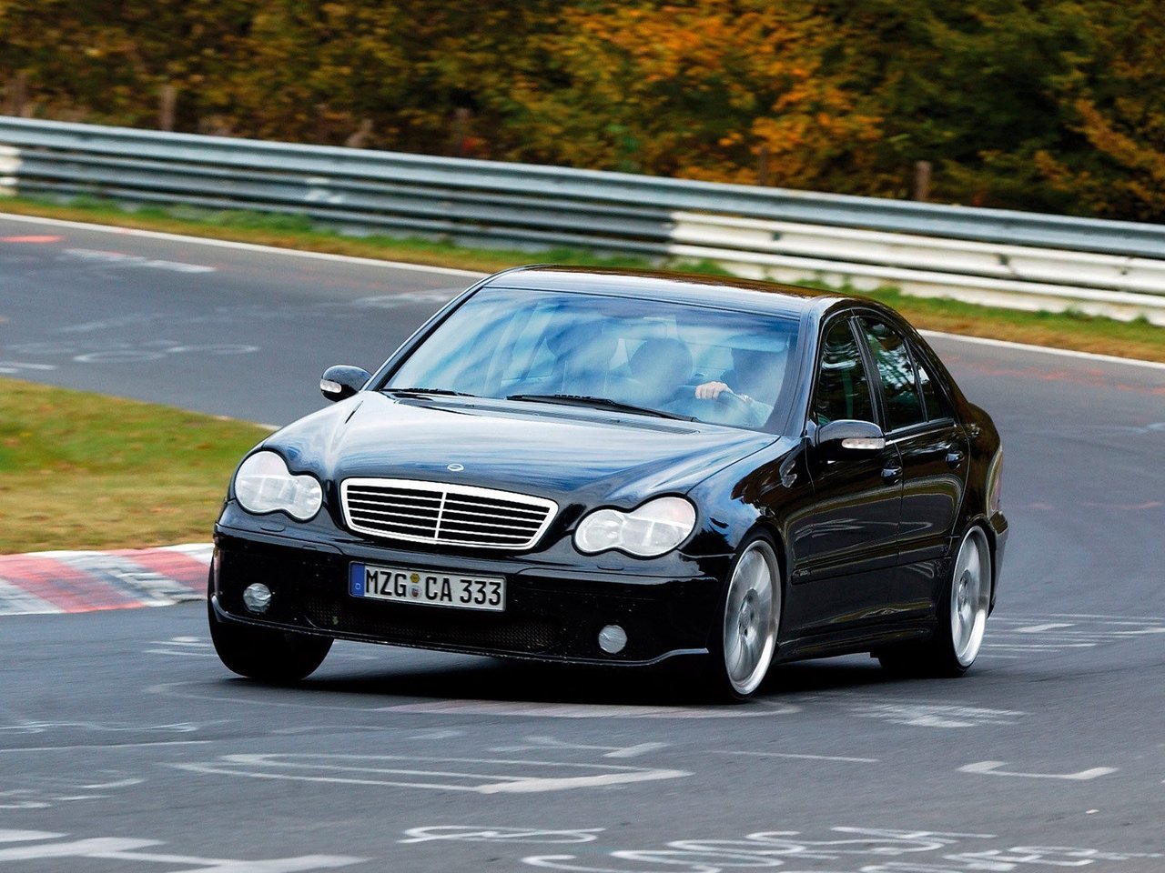 Расход газа семи комплектаций седана Mercedes-Benz C-klasse. Разница стоимости заправки газом и бензином. Автономный пробег до и после установки ГБО.