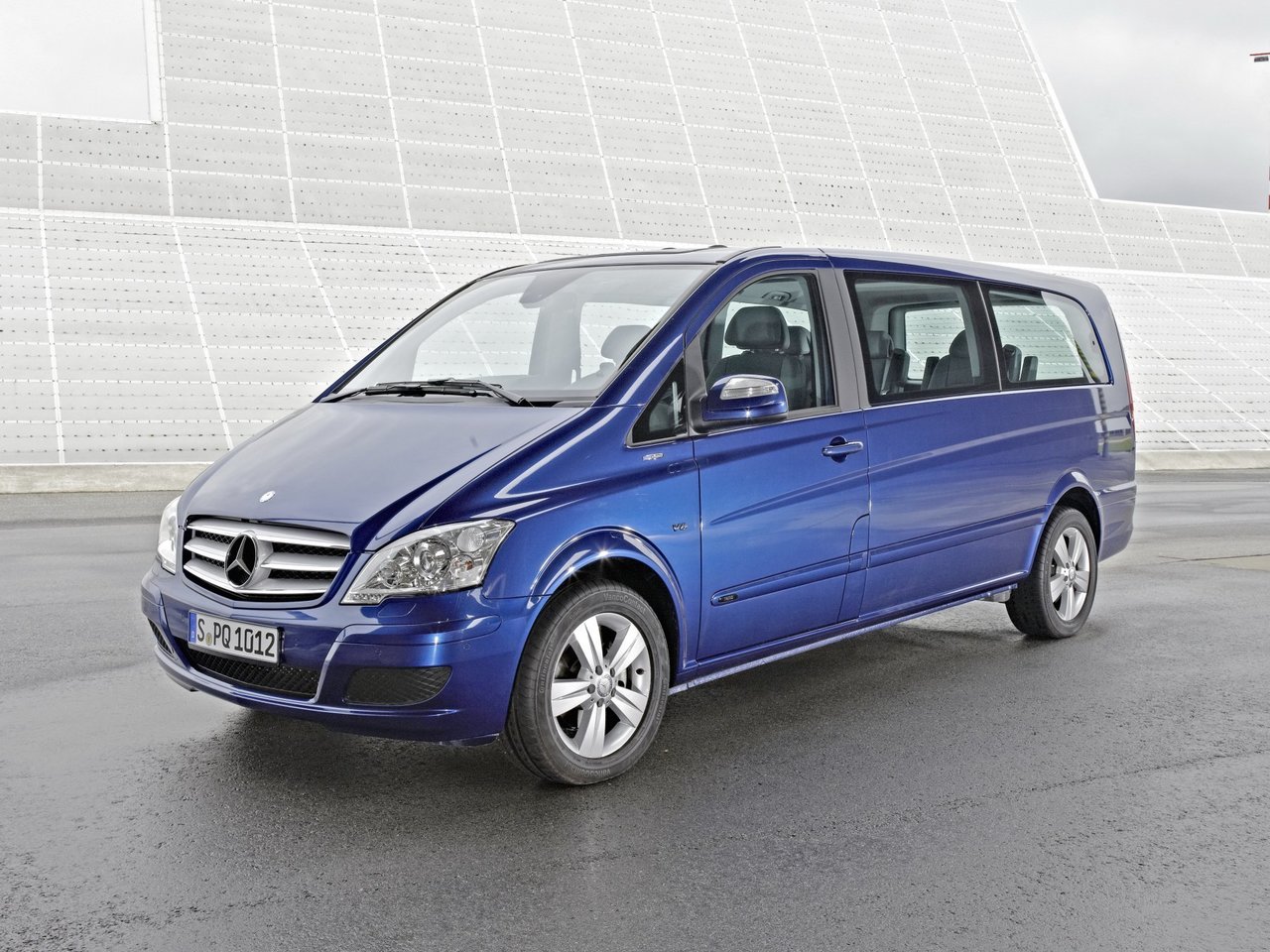 Расход газа одной комплектации минивэна Extralang Mercedes-Benz Viano. Разница стоимости заправки газом и бензином. Автономный пробег до и после установки ГБО.