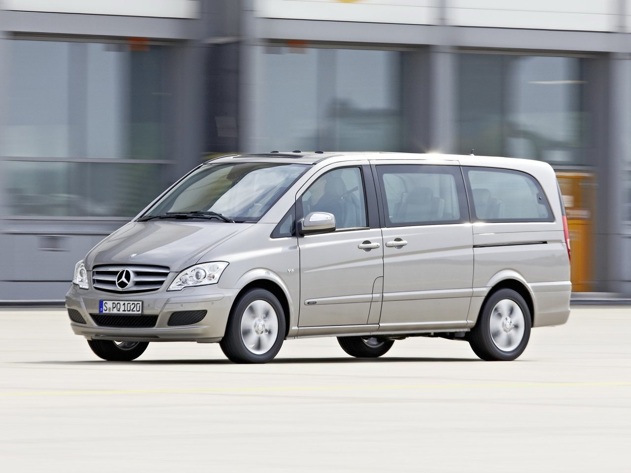 Расход газа одной комплектации минивэна Lang Mercedes-Benz Viano. Разница стоимости заправки газом и бензином. Автономный пробег до и после установки ГБО.