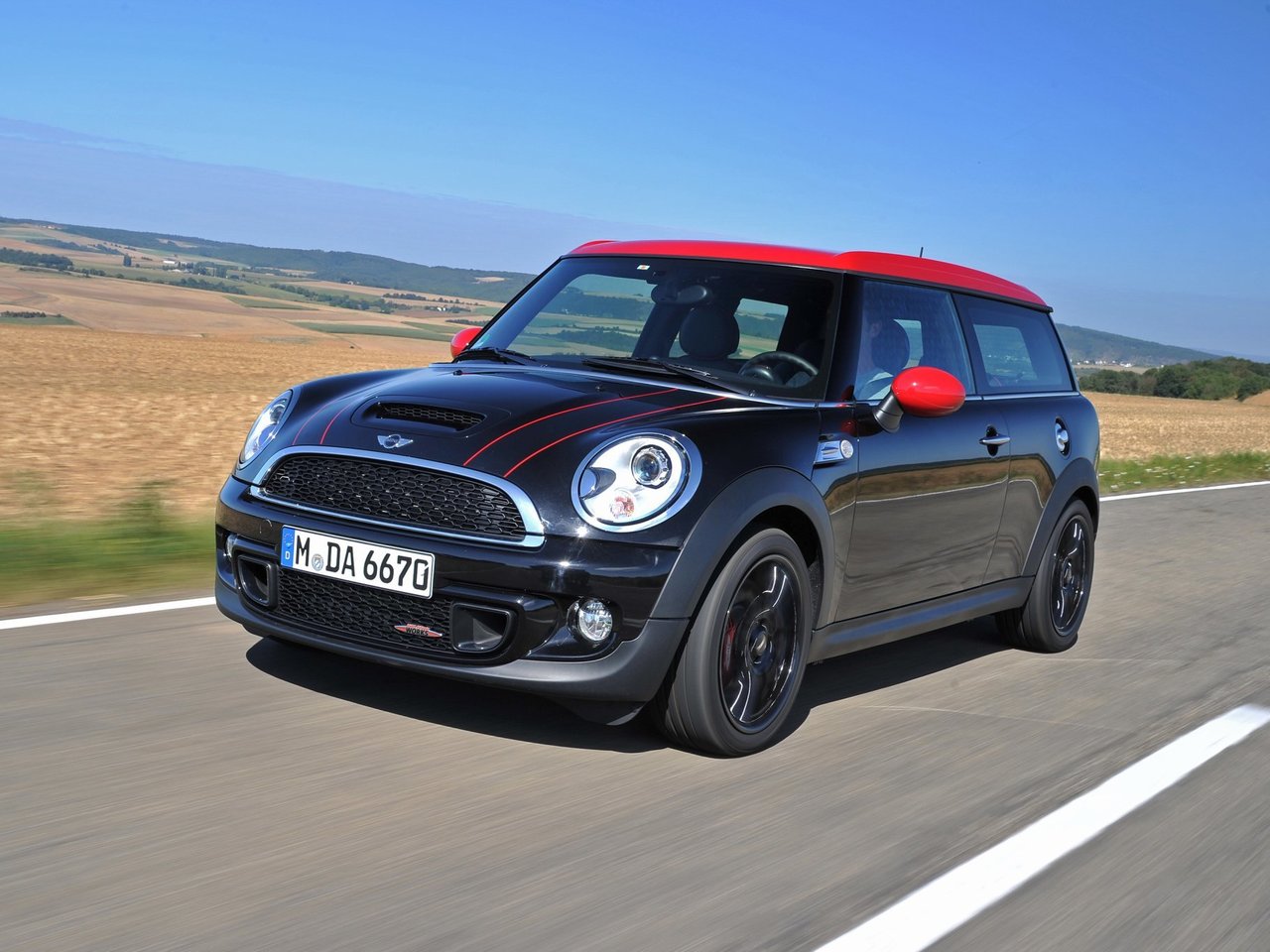 Расход газа двух комплектаций хэтчбека три двери JCW MINI Clubman. Разница стоимости заправки газом и бензином. Автономный пробег до и после установки ГБО.