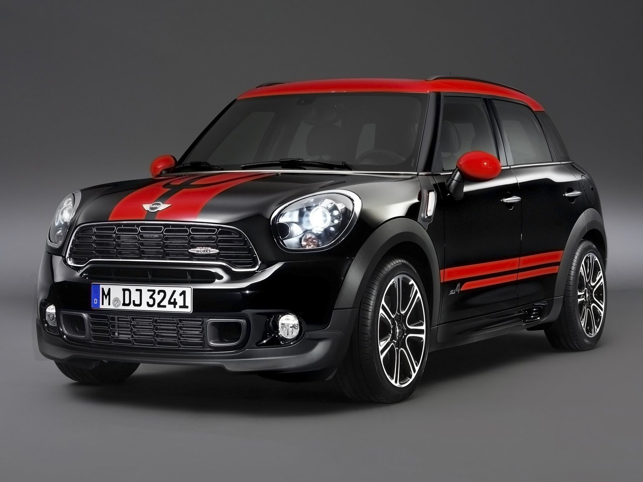 Расход газа двух комплектаций внедорожник пять дверей JCW MINI Countryman. Разница стоимости заправки газом и бензином. Автономный пробег до и после установки ГБО.