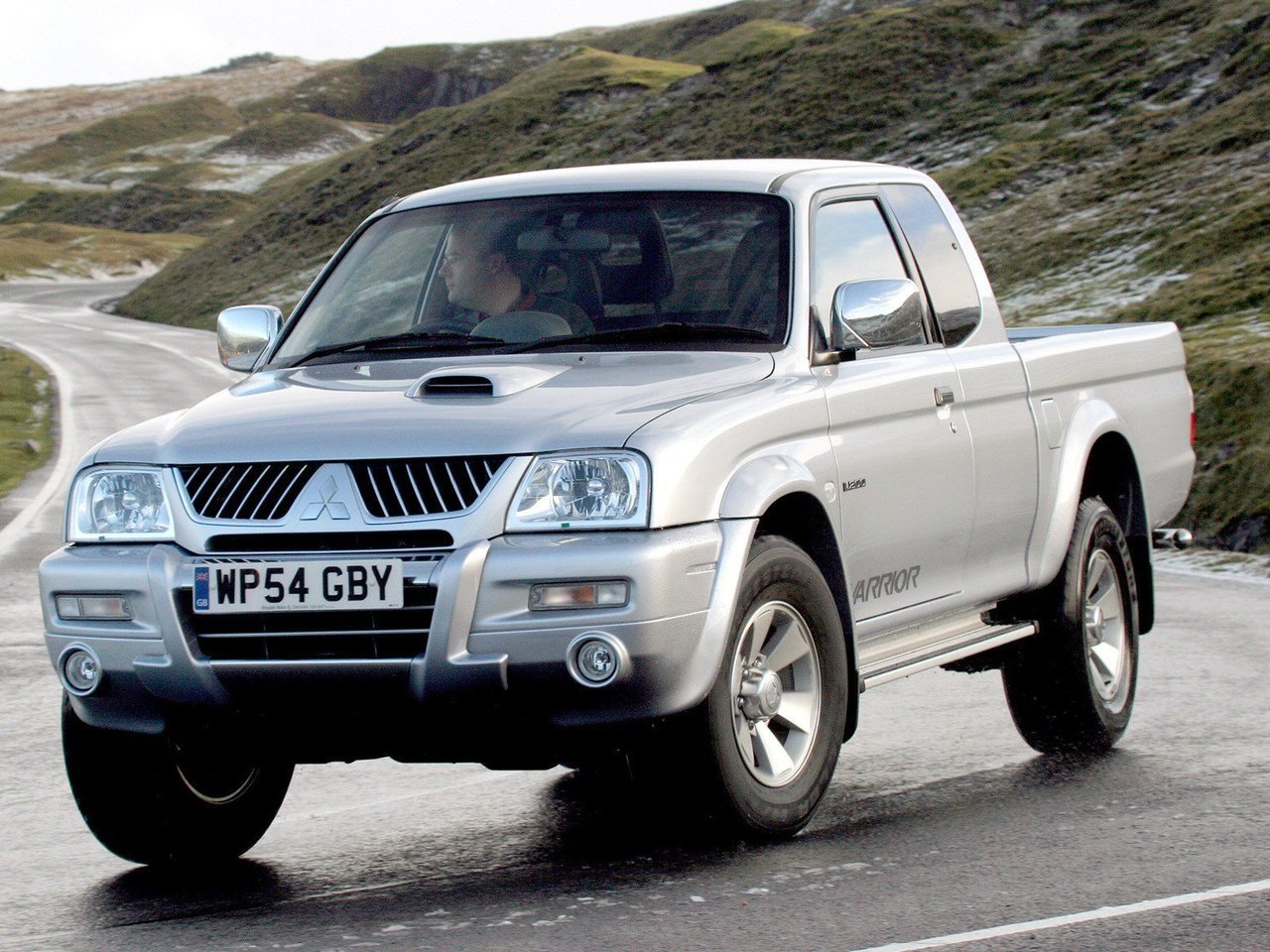 Расход газа одной комплектации пикапа Полуторная кабина Mitsubishi L200. Разница стоимости заправки газом и бензином. Автономный пробег до и после установки ГБО.